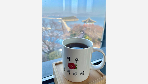 トンべク(ツバキ)カフェ